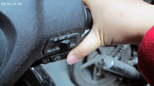 CÁC THÓI QUEN XẤU KHIẾN XE MÁY NHANH HỎNG VÀ MAU XUỐNG CẤP